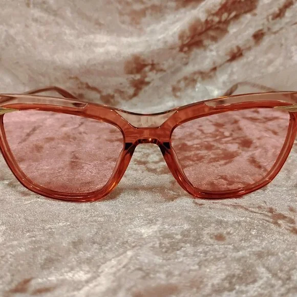 Derek Lam Vivian Pink Sunglasses - Picture 8 of 9